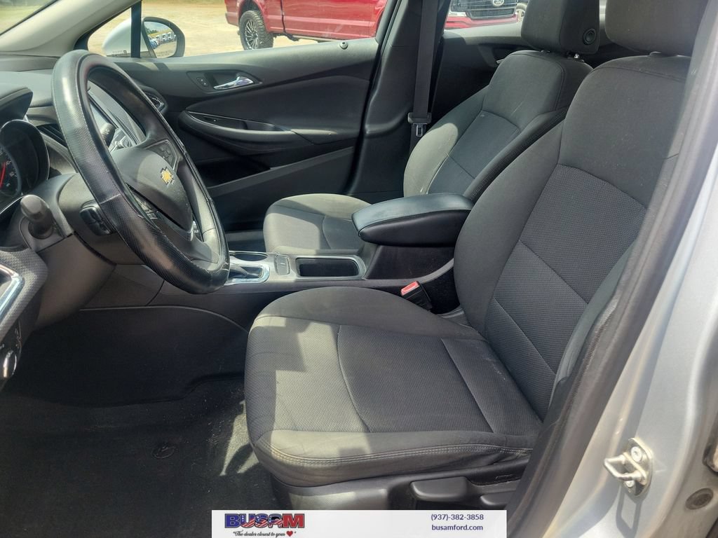 Used 2017 Chevrolet Cruze LT FWD image 11