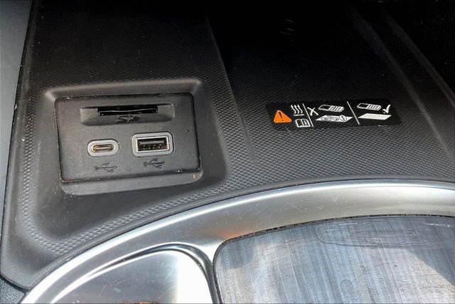 Used 2024 Buick Enclave Premium image 38