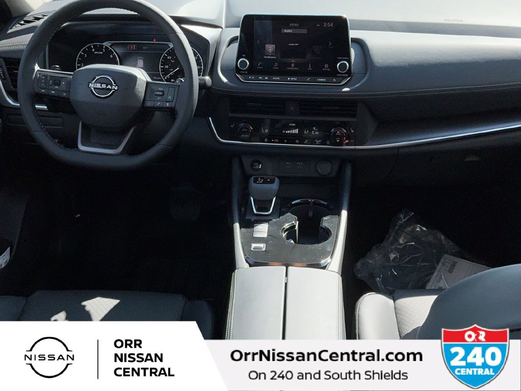 New 2027 Nissan Rogue Dark Armor FWD image 15