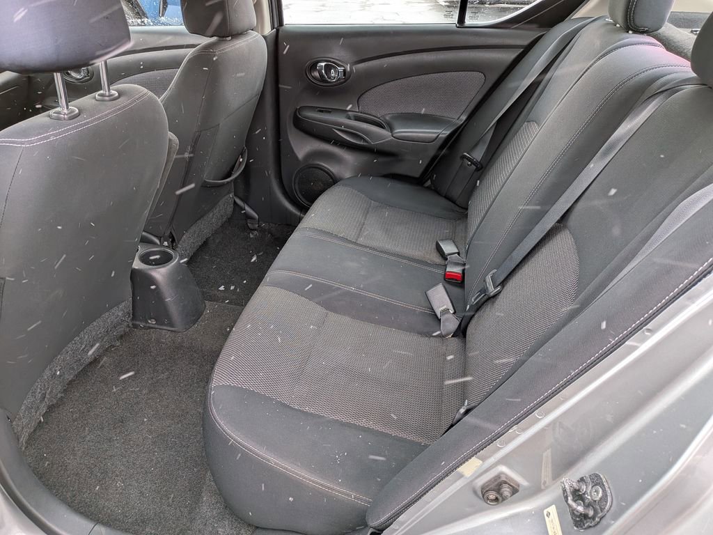Used 2014 Nissan Versa SV image 11
