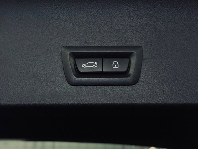 Certified 2025 BMW X3 xDrive30i w/ Premium Package image 11