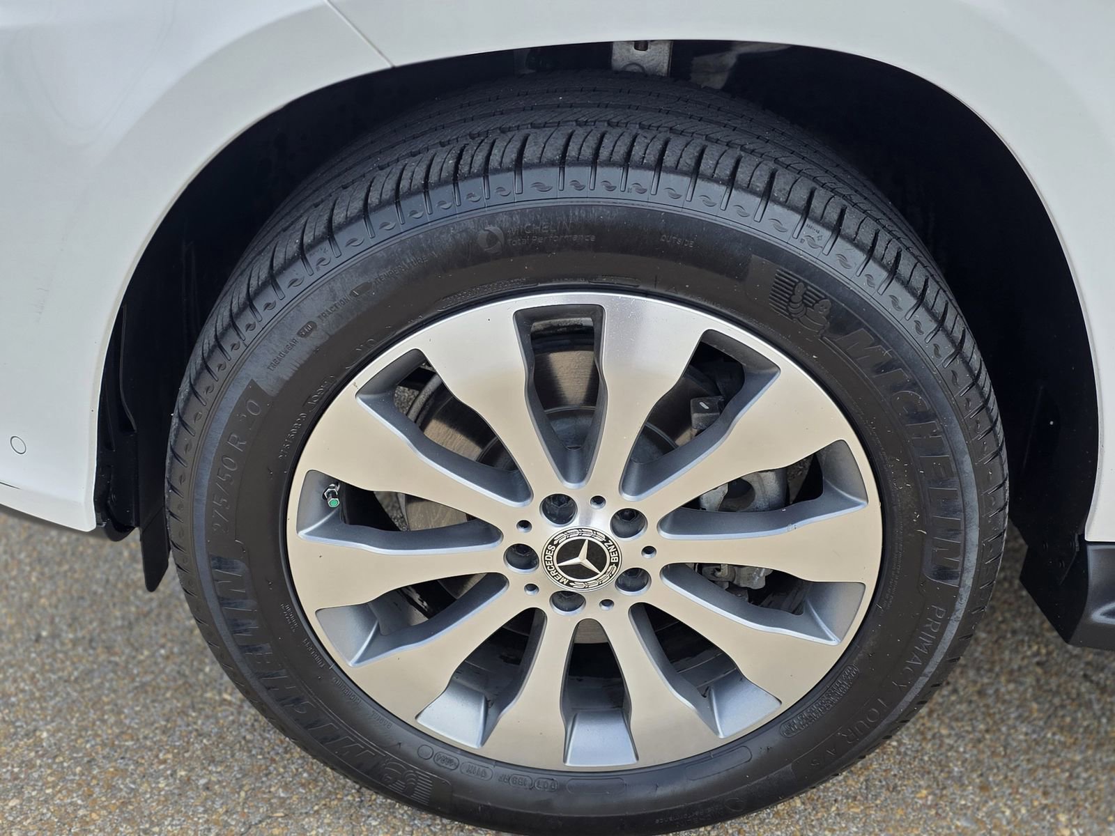 Used 2019 Mercedes-Benz GLS 450 4MATIC image 31