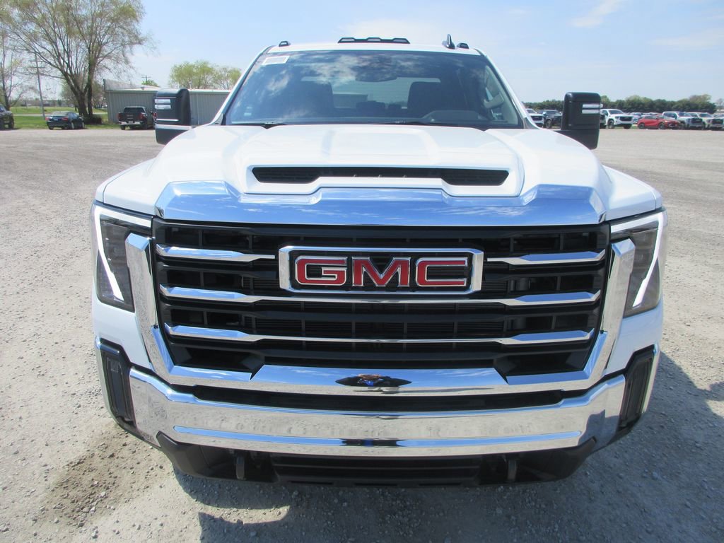 New 2026 GMC Sierra 3500 SLE image 11