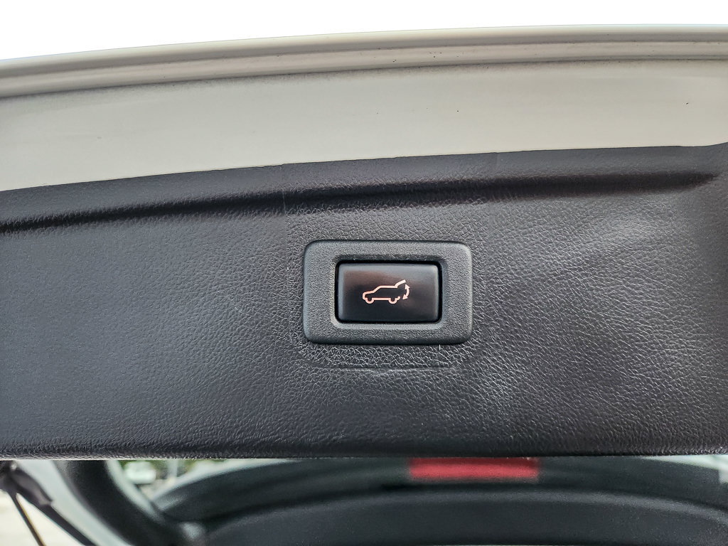 Used 2019 Subaru Outback 2.5i Touring w/ Popular Package #3A AWD/4WD image 20