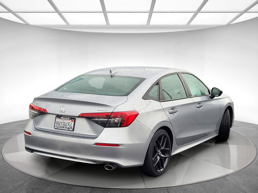Certified 2024 Honda Civic Sport image 3