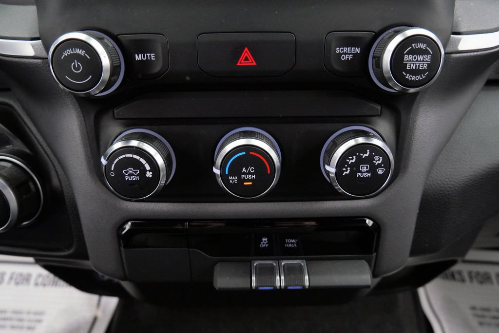 Used 2022 RAM 1500 Big Horn AWD/4WD image 31