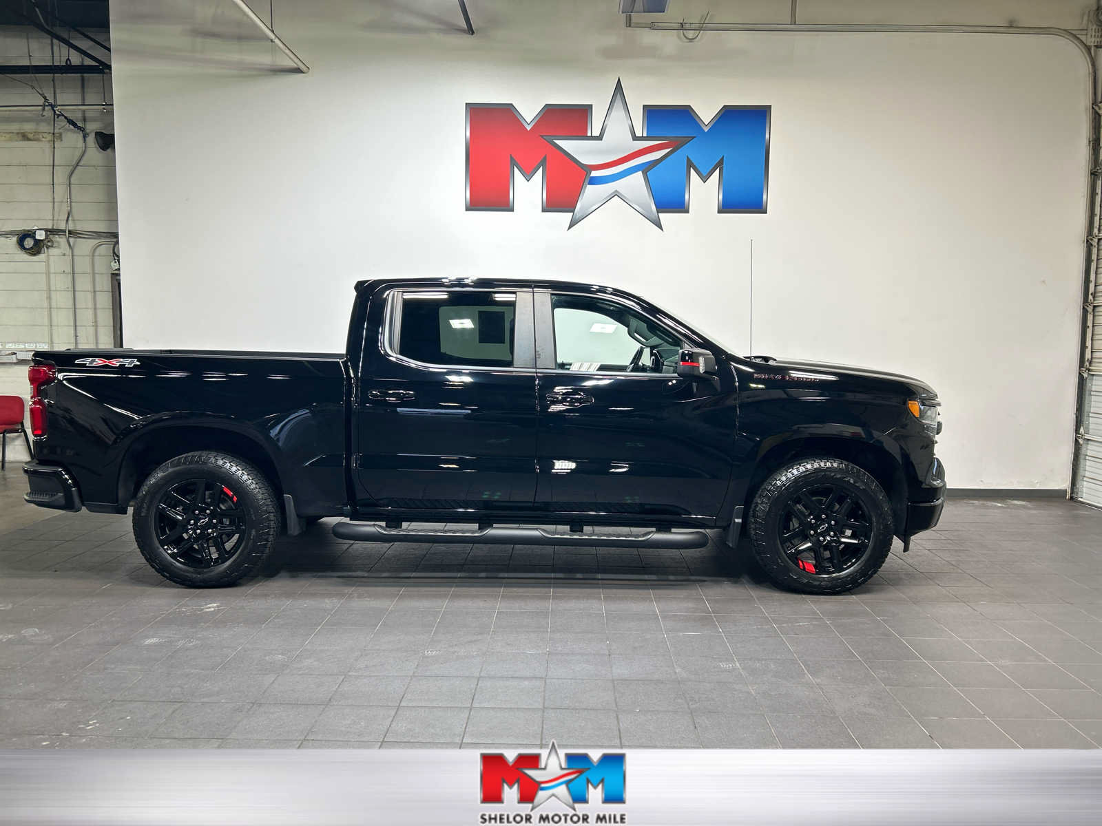 Used 2023 Chevrolet Silverado 1500 RST w/ Redline Edition