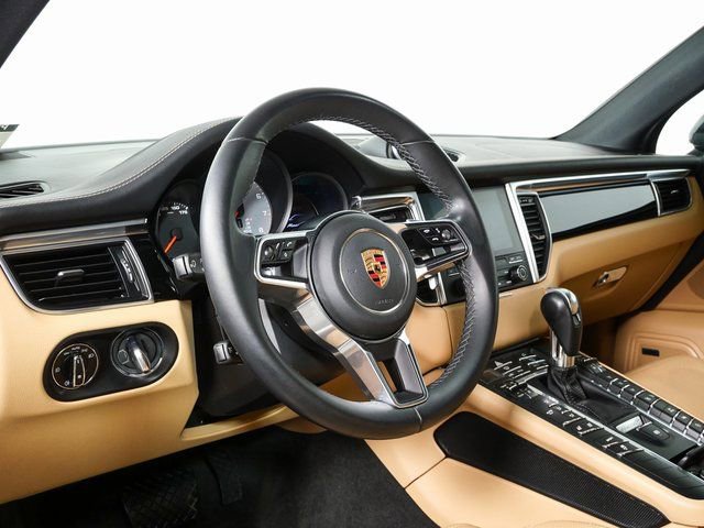 Used 2017 Porsche Macan S image 4