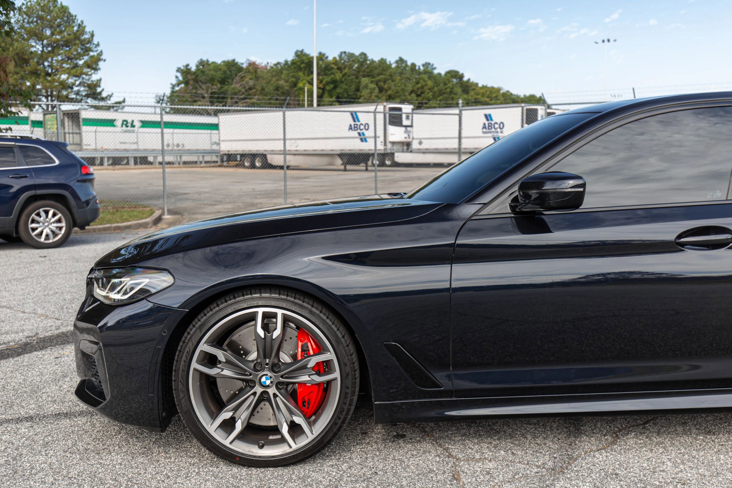 Used 2022 BMW M550i xDrive w/ Shadowloine Package image 6