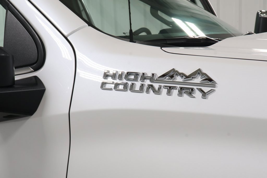 Used 2025 Chevrolet Silverado 1500 High Country w/ Technology Package image 22