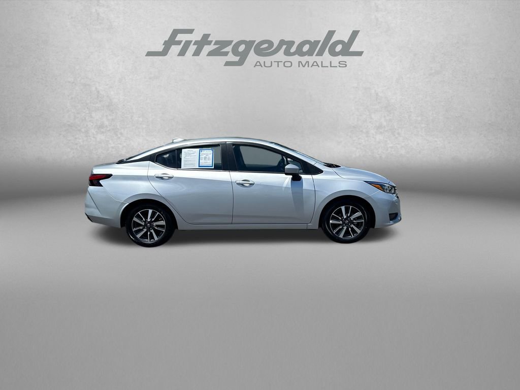 Used 2025 Nissan Versa SV FWD image 8