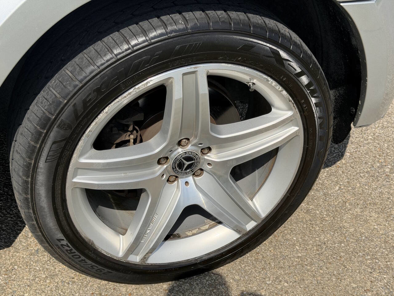 Used 2010 Mercedes-Benz GL 550 4MATIC image 37