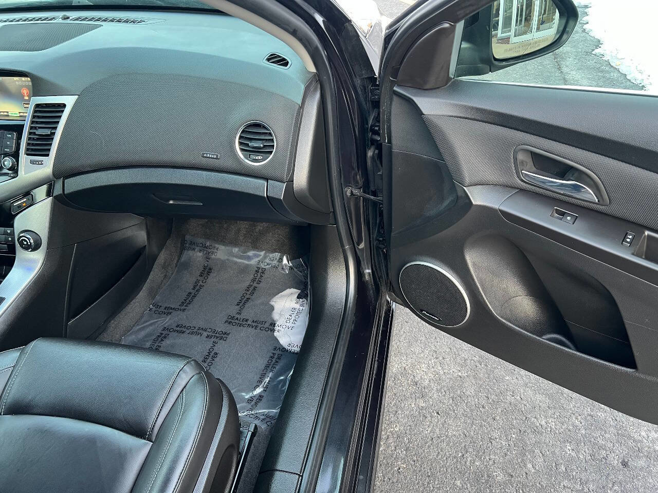 Used 2015 Chevrolet Cruze LTZ w/ Sun, Sound and Sport Package image 28