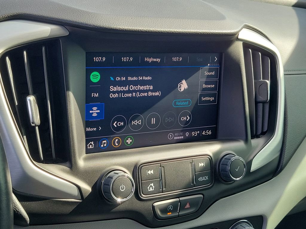 Used 2024 GMC Terrain SLT w/ Tech Package FWD image 23