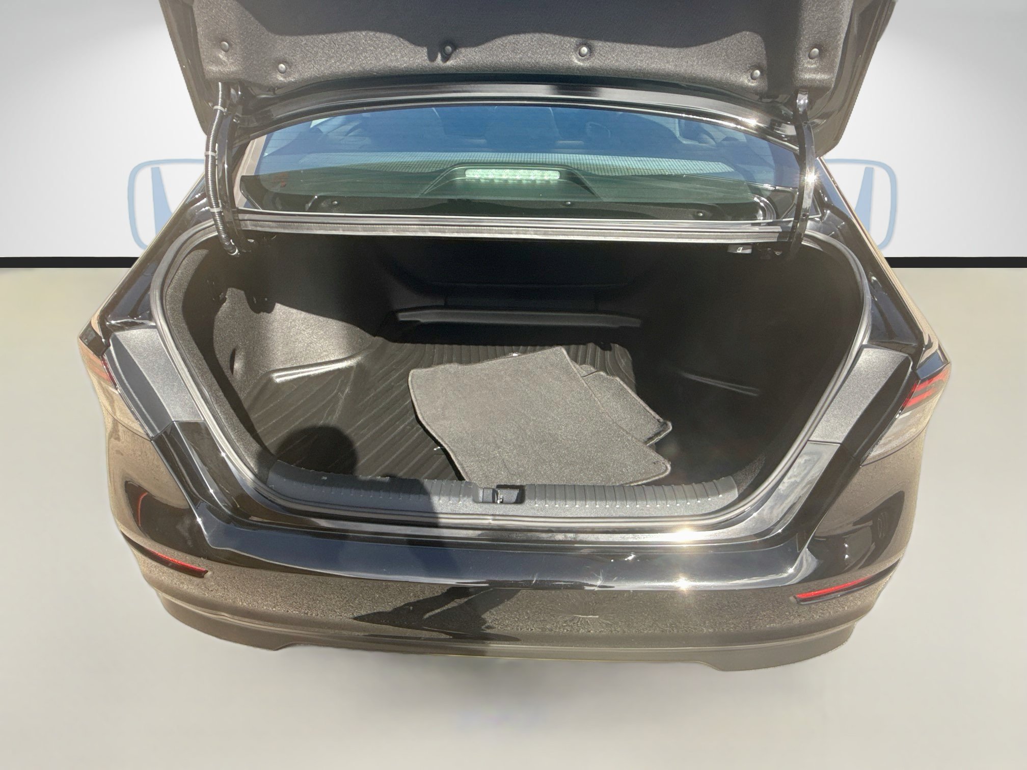 Used 2024 Honda Accord LX image 25