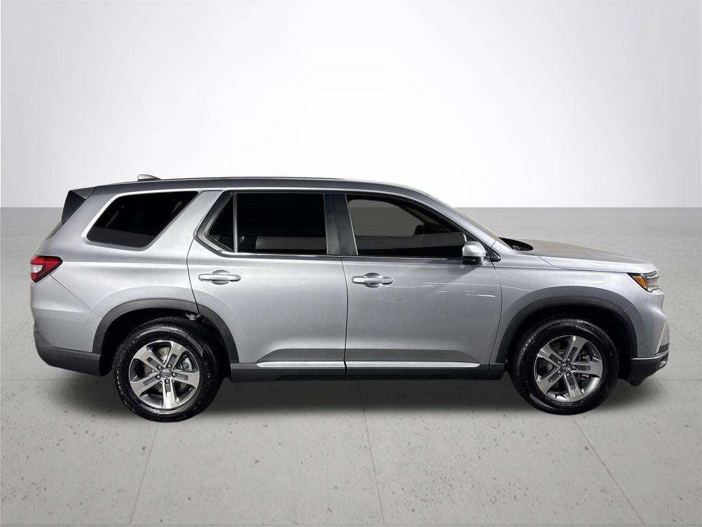 Certified 2025 Honda Pilot EX-L image 6