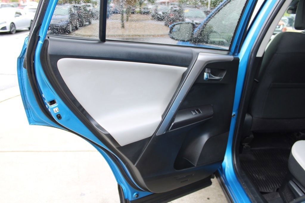 Used 2017 Toyota RAV4 XLE image 26