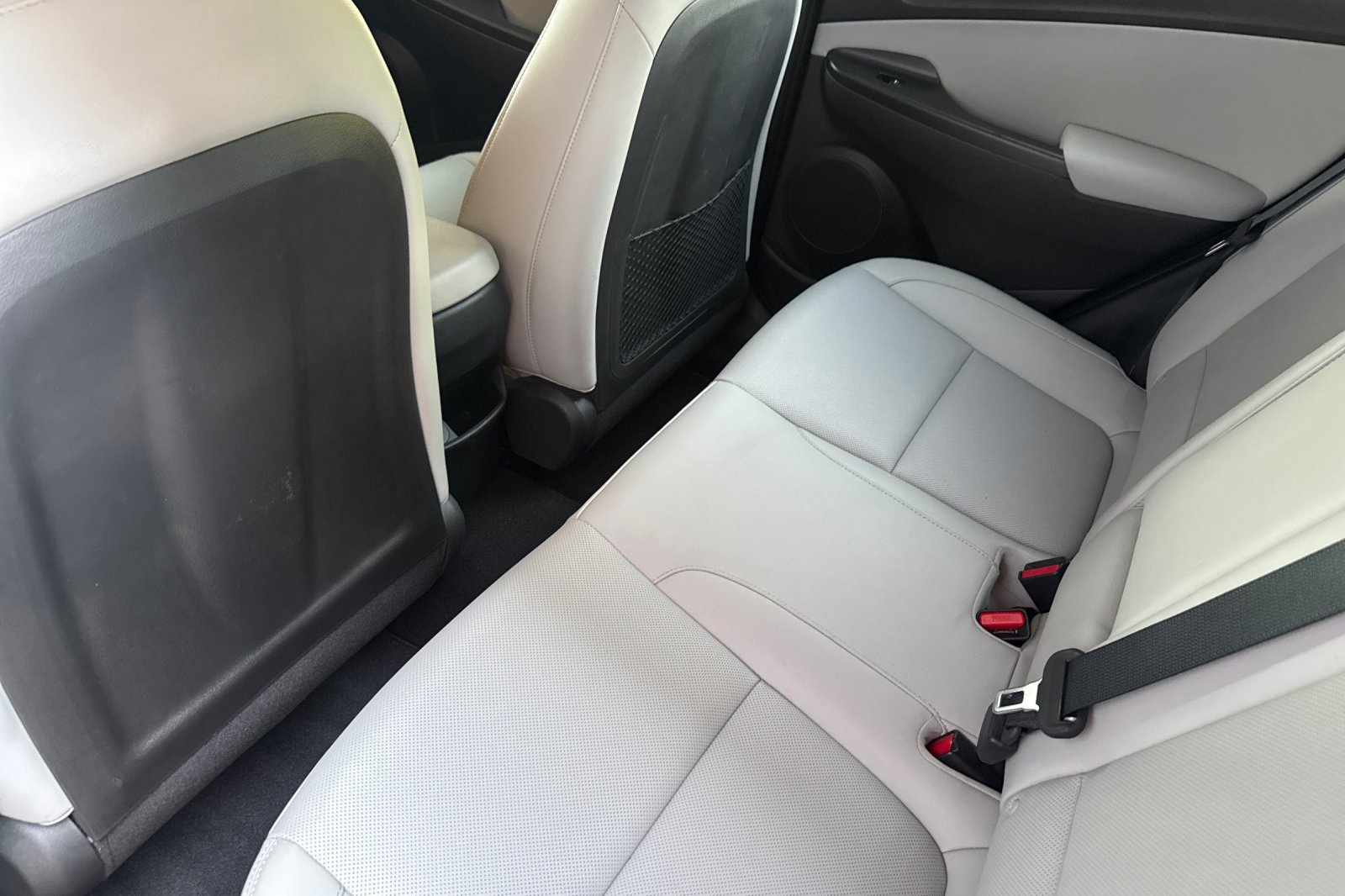 Used 2023 Hyundai Kona Limited AWD/4WD image 16