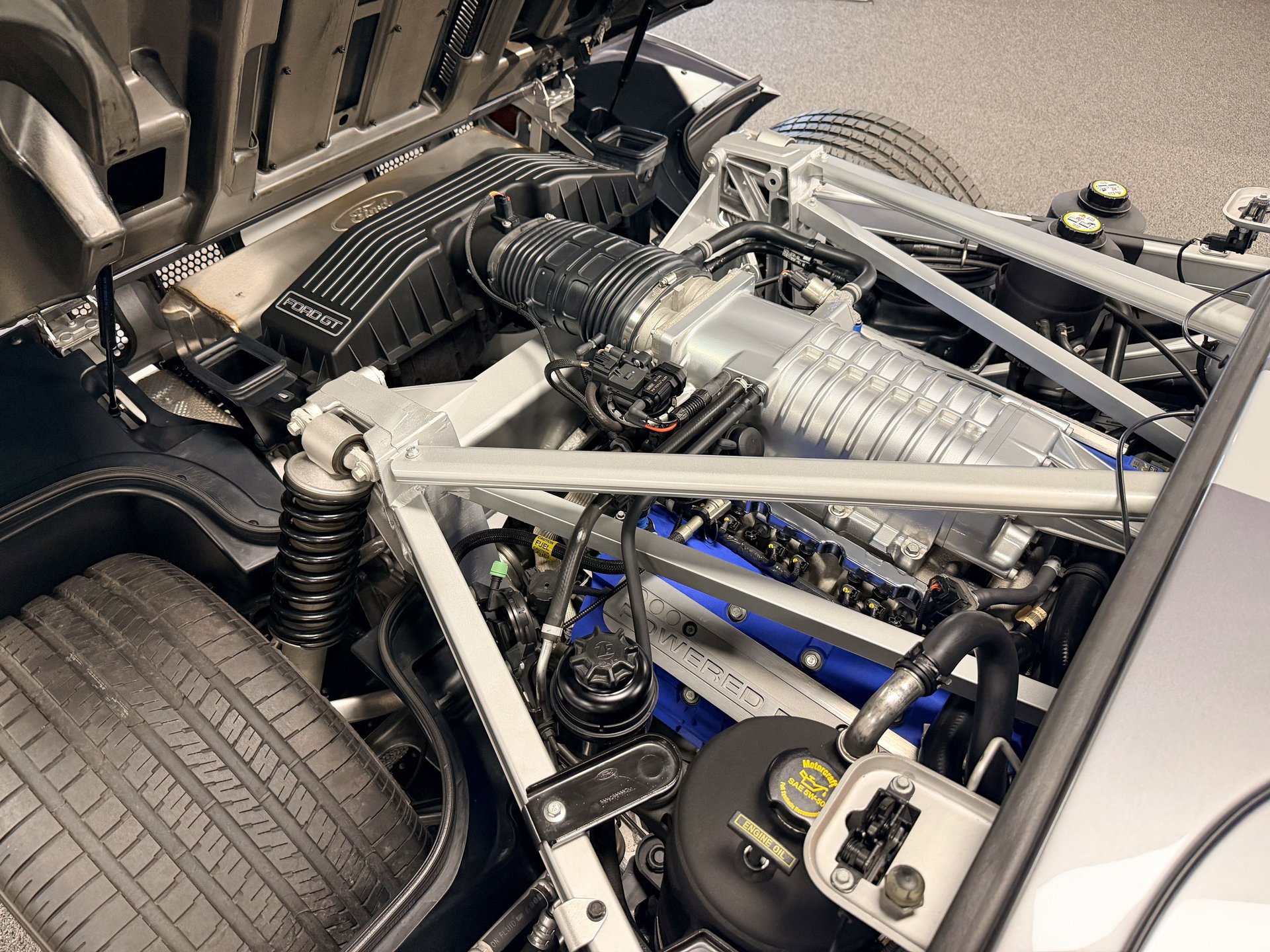 Used 2006 Ford GT image 14