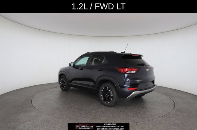 Used 2021 Chevrolet TrailBlazer LT w/ Premium Seating Package FWD image 11