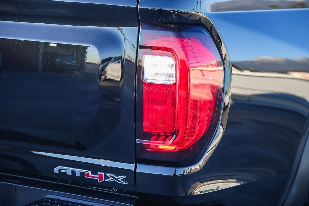 Used 2023 GMC Canyon AT4X image 10