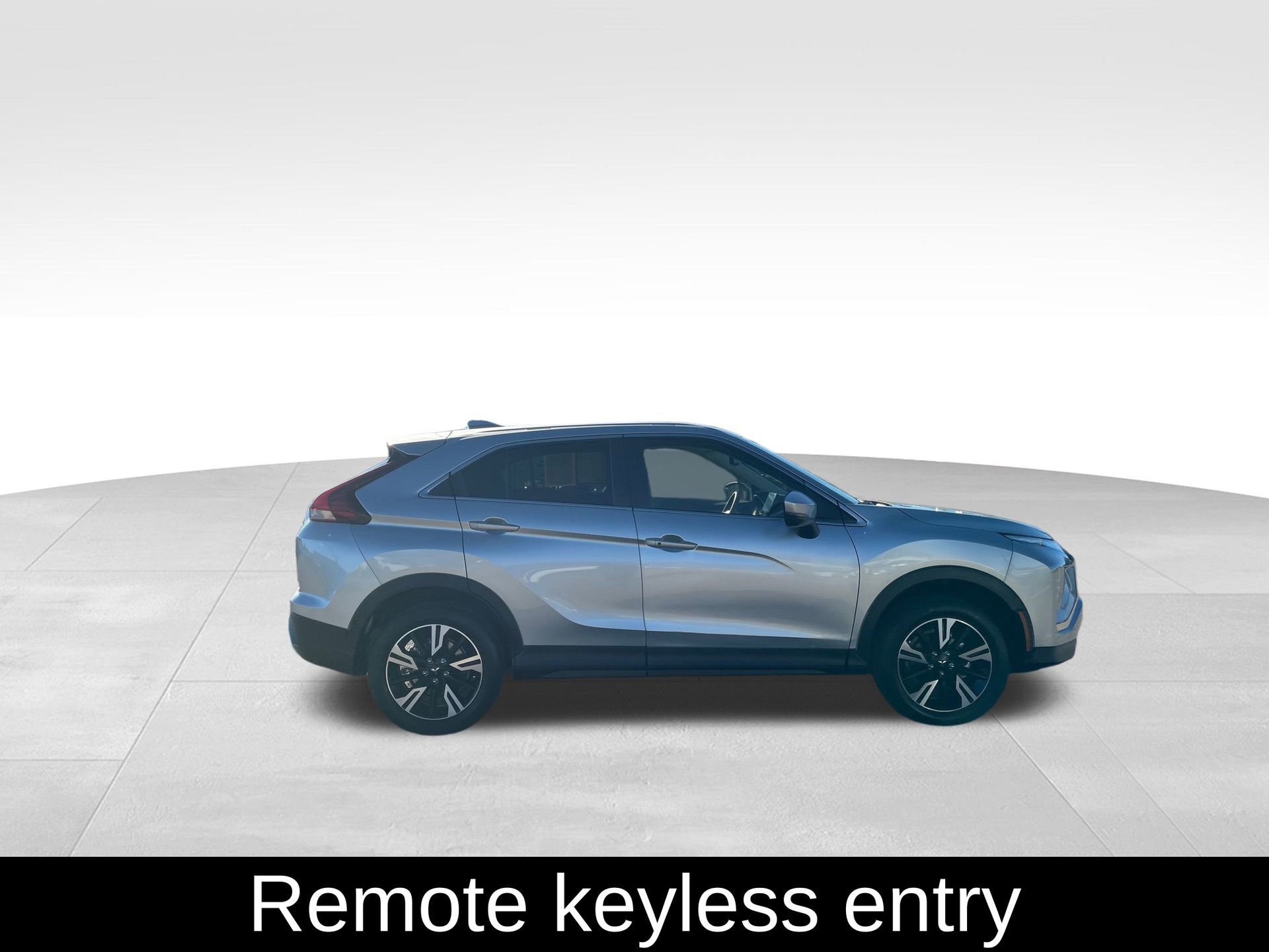 Used 2025 Mitsubishi Eclipse Cross Black Edition image 4