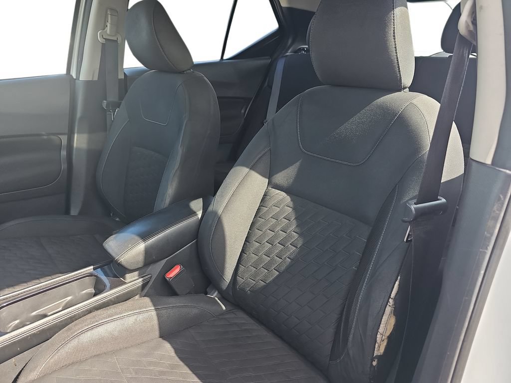 Used 2022 Nissan Kicks SV FWD image 15