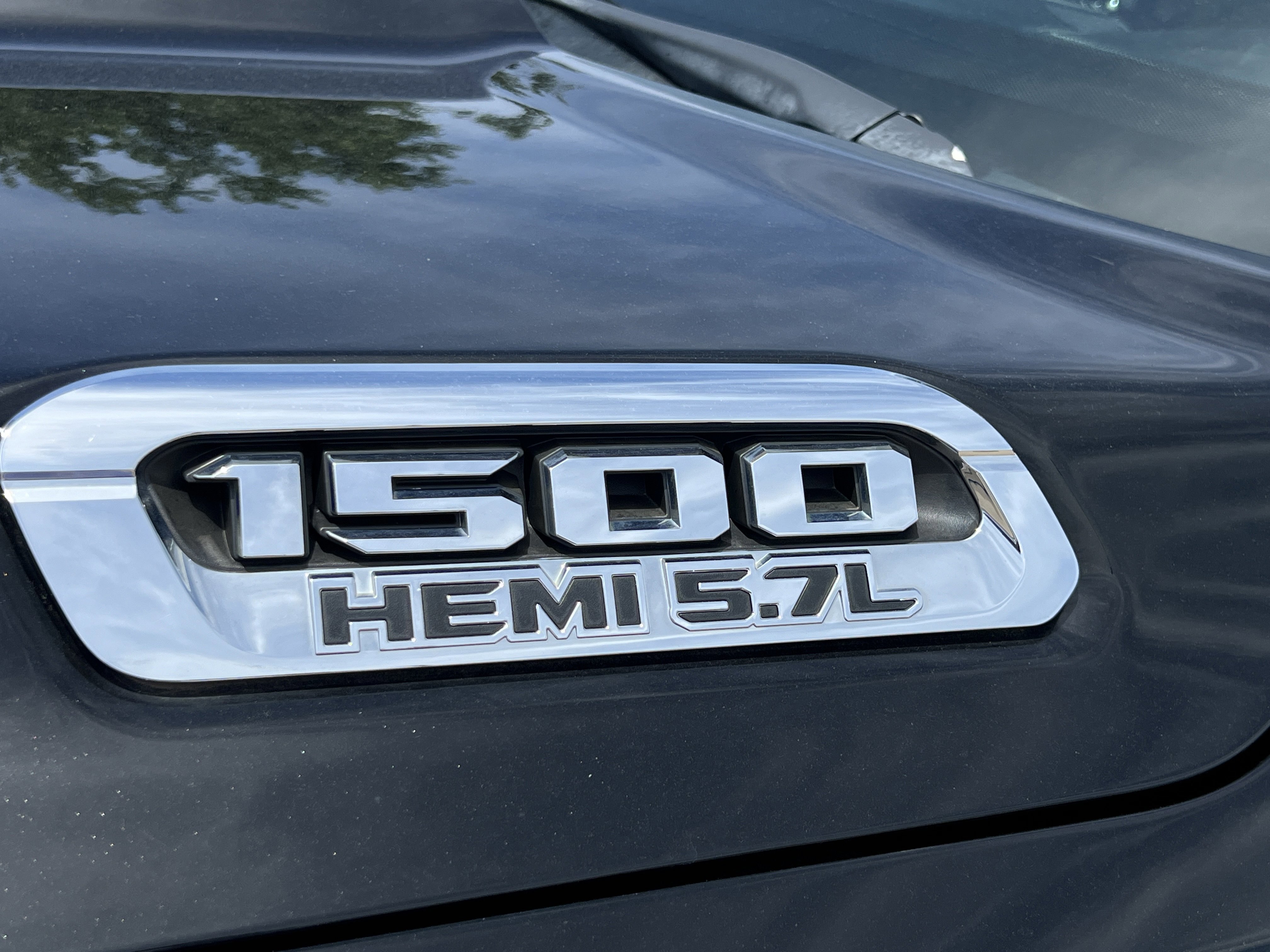 Used 2019 RAM 1500 Limited w/ Advanced Safety Group AWD/4WD image 32