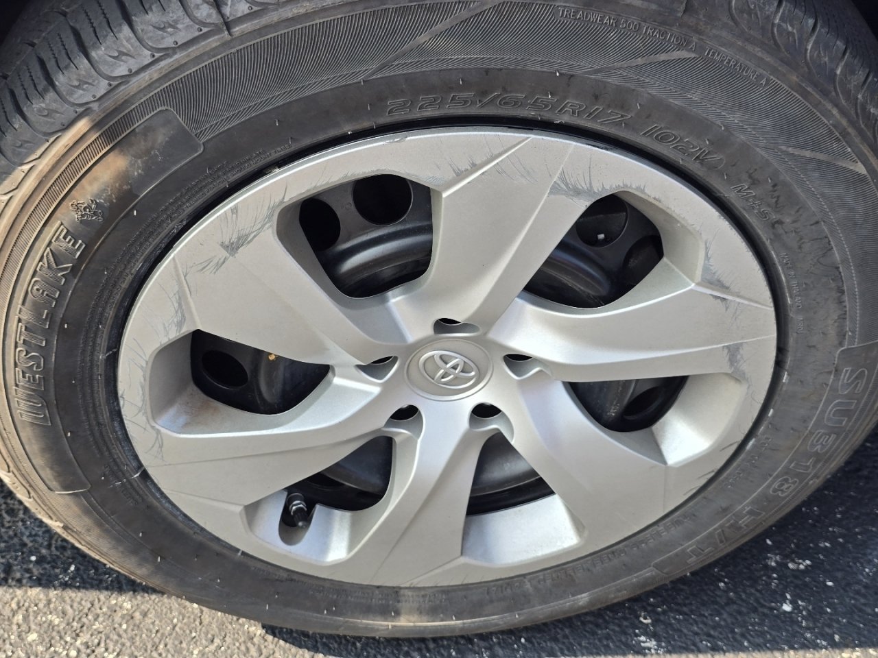 Certified 2021 Toyota RAV4 LE FWD image 18