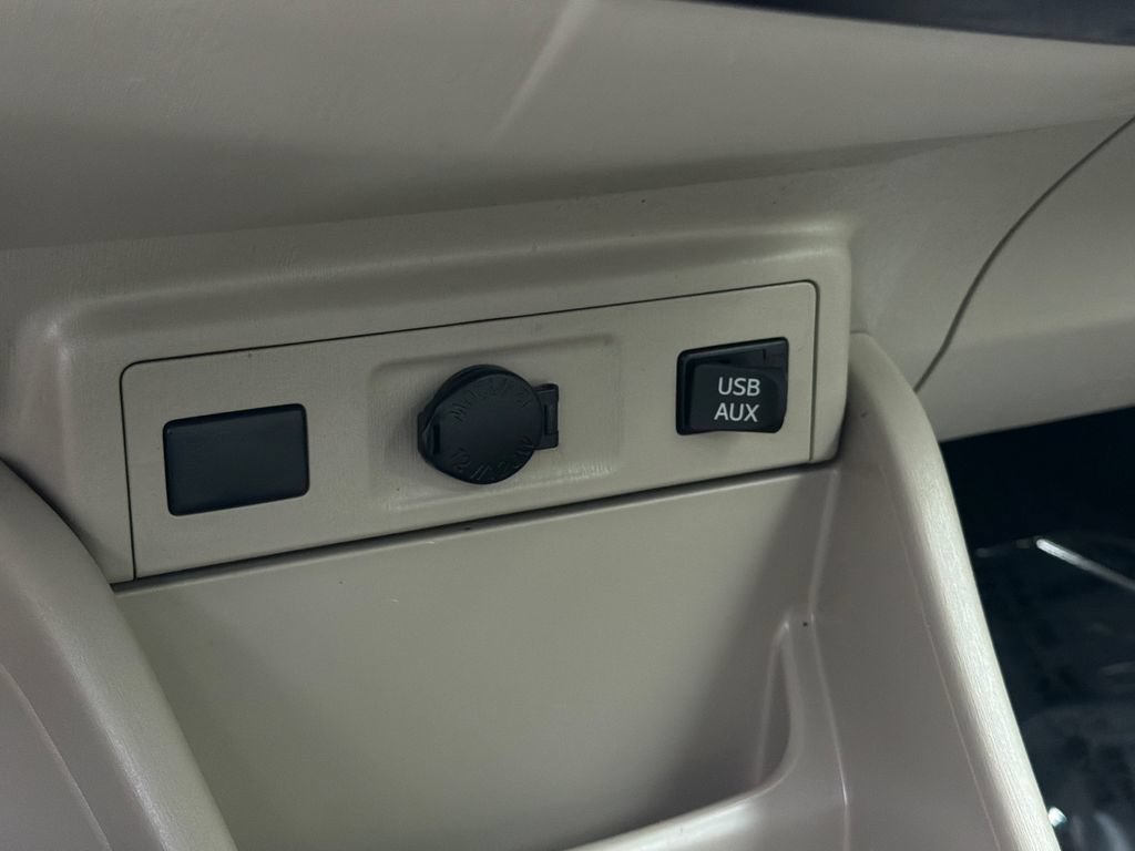 Used 2013 Toyota Prius V Three FWD image 24