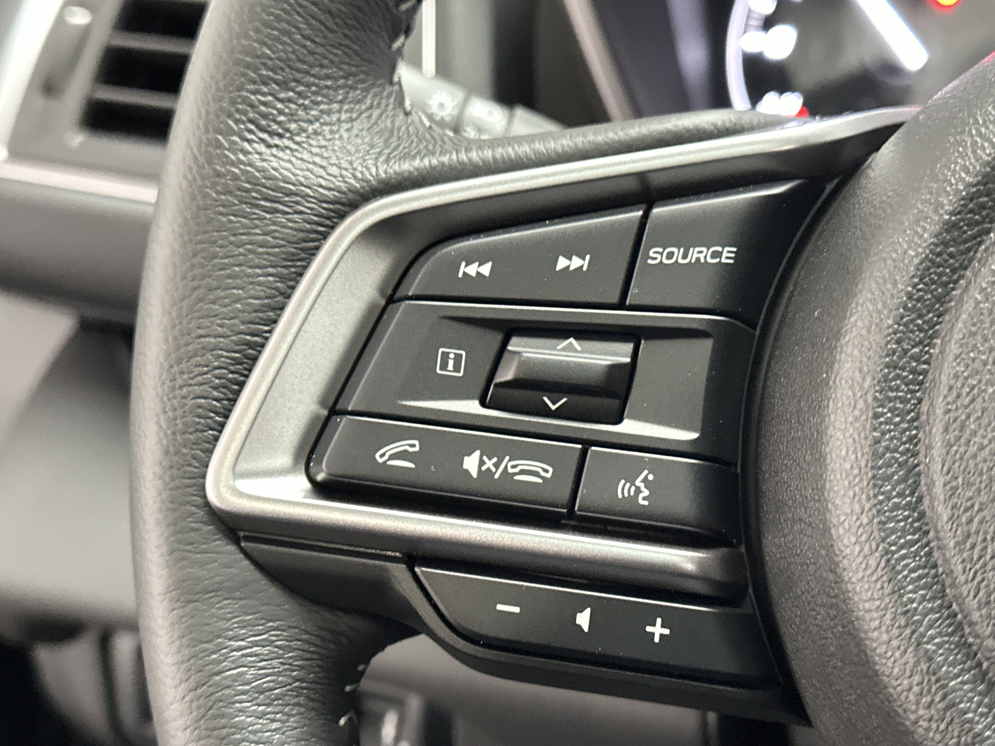 New 2025 Subaru Ascent Limited w/ Popular Package #2 image 31