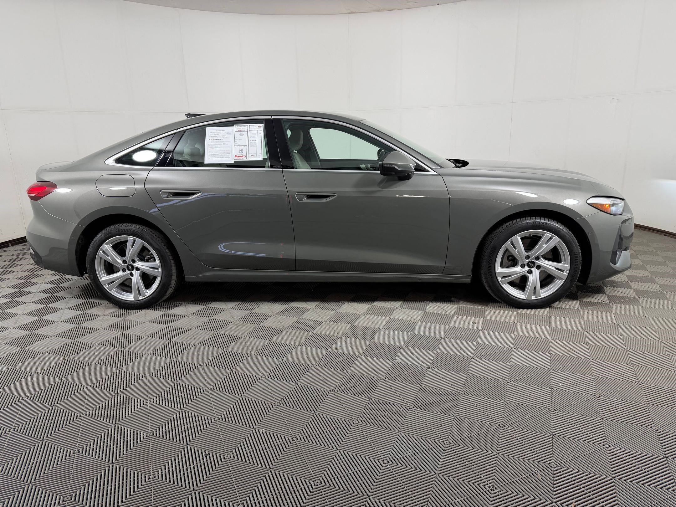 Used 2025 Audi A5 2.0T Premium w/ Convenience Package AWD/4WD image 8