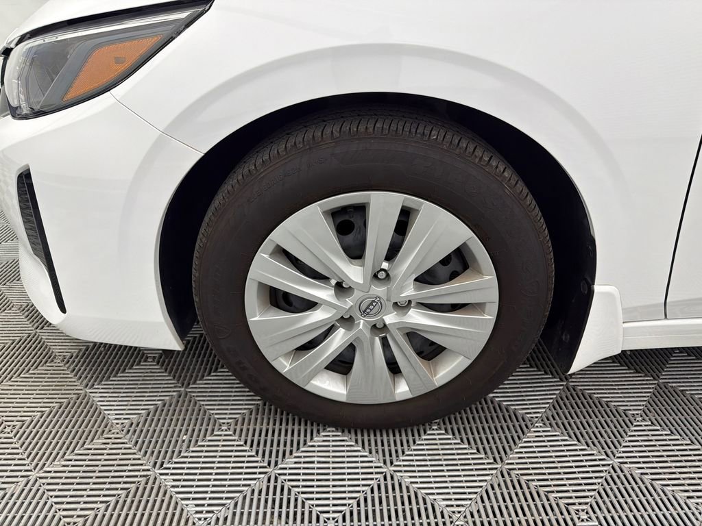 Used 2024 Nissan Sentra S image 12