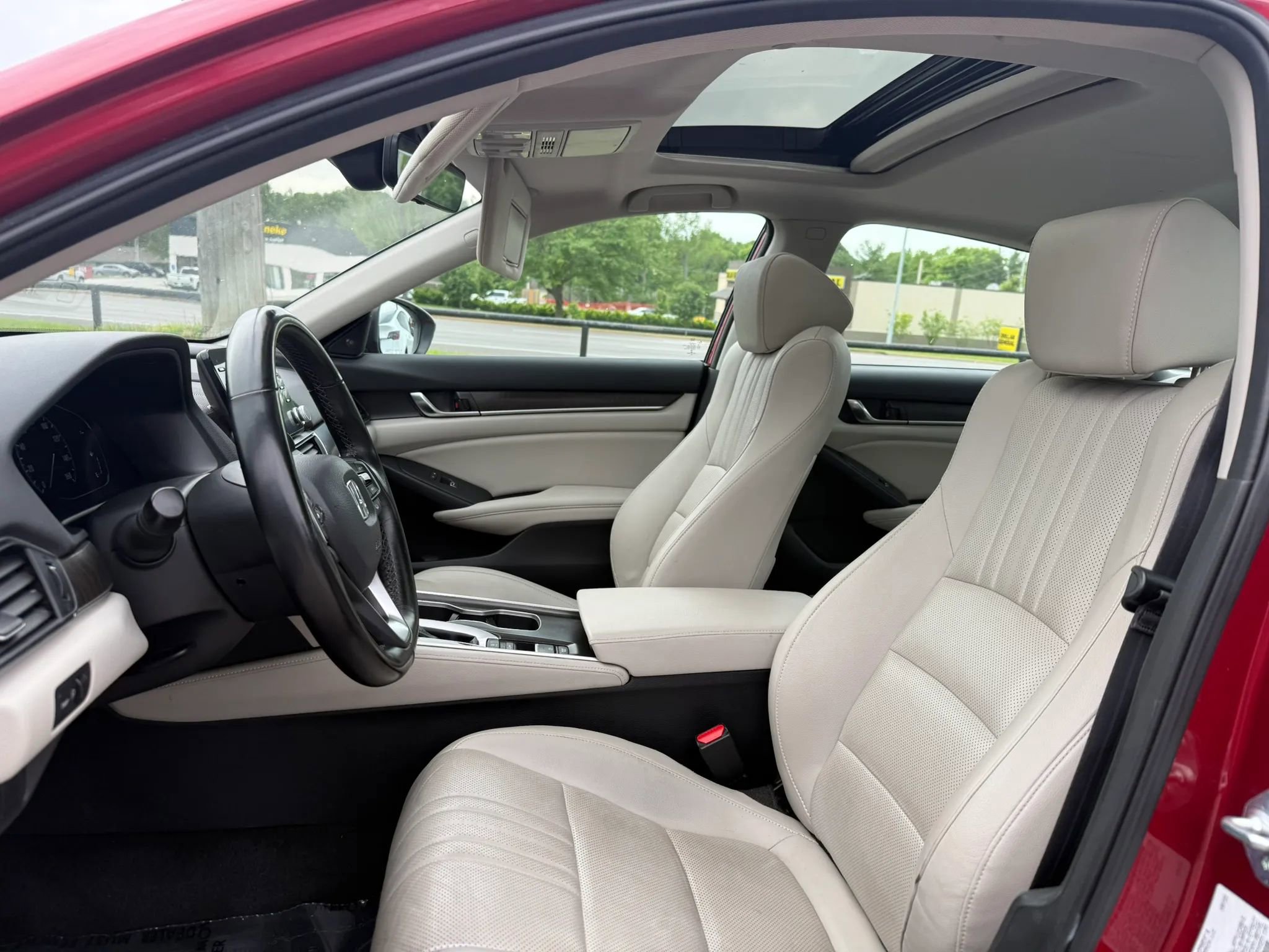 Used 2022 Honda Accord EX-L image 12