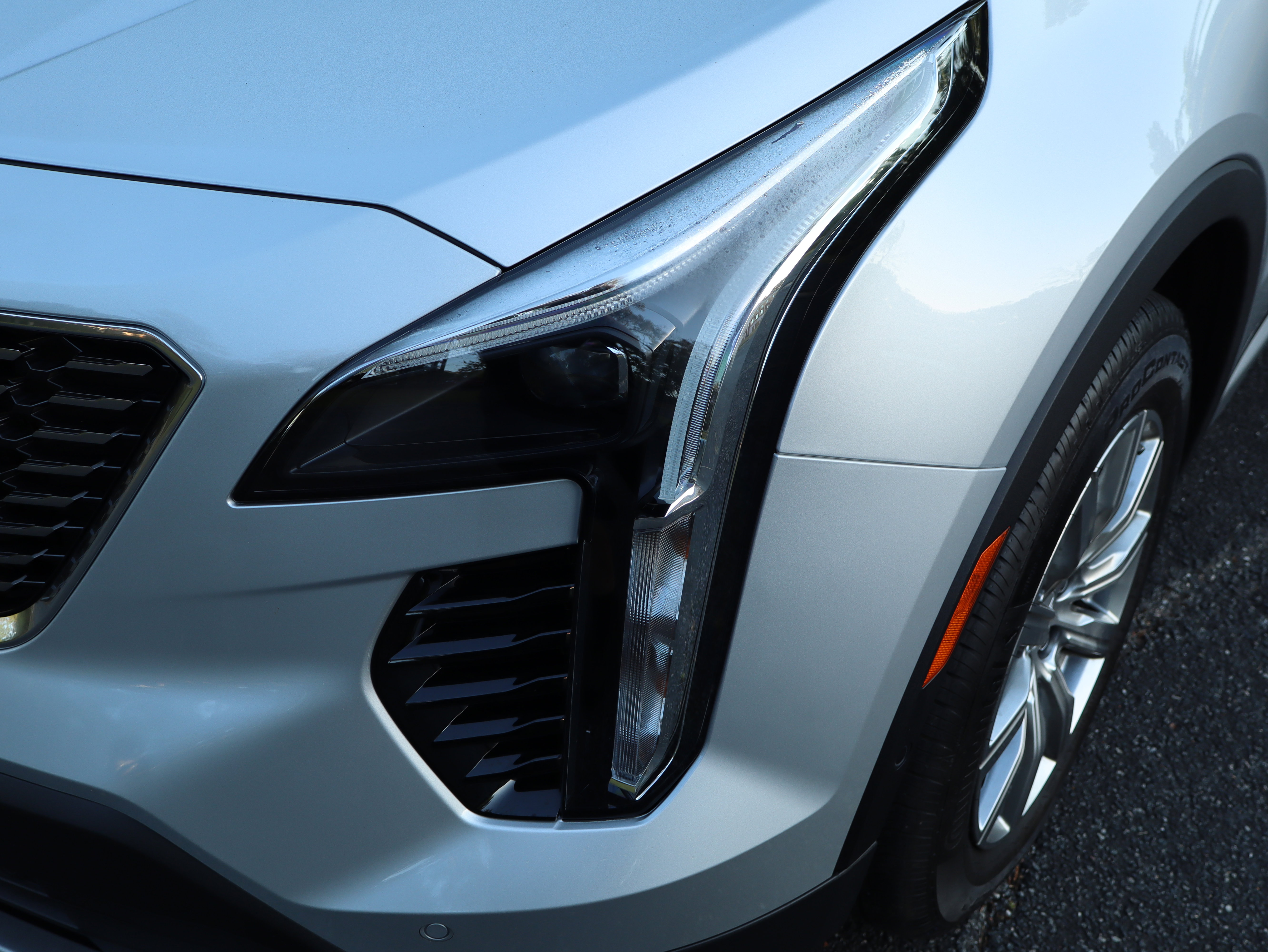 Used 2022 Cadillac XT4 Premium Luxury w/ Enhanced Visibility Package image 11