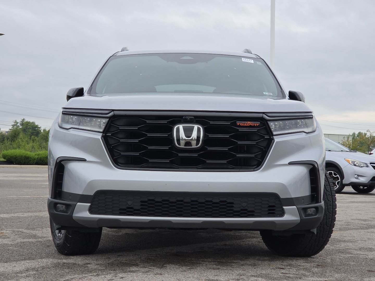 Used 2025 Honda Pilot TrailSport image 12