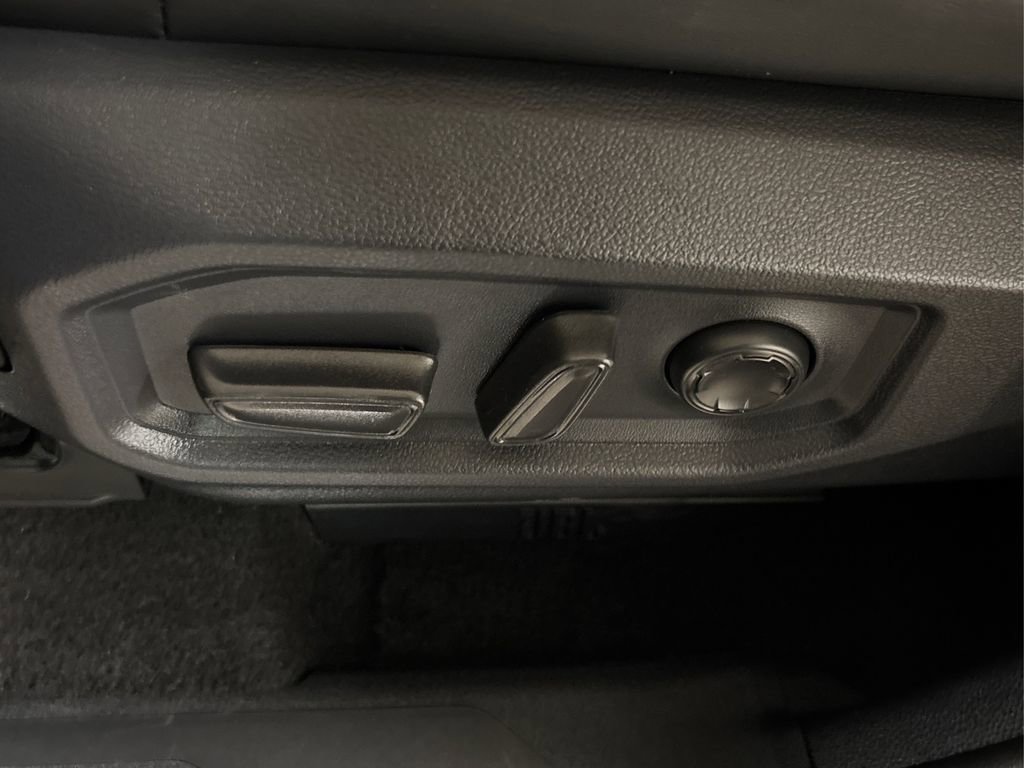 Used 2023 Toyota Sequoia Platinum image 44