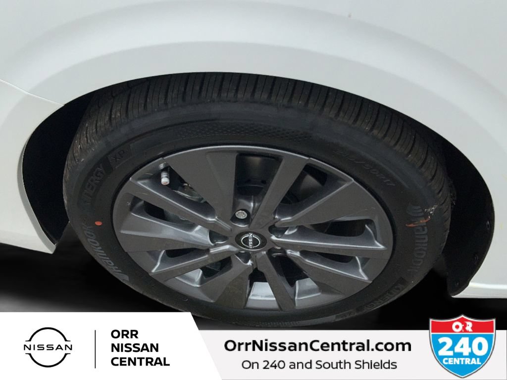 New 2026 Nissan Sentra SL w/ Floor Mat Package FWD image 9
