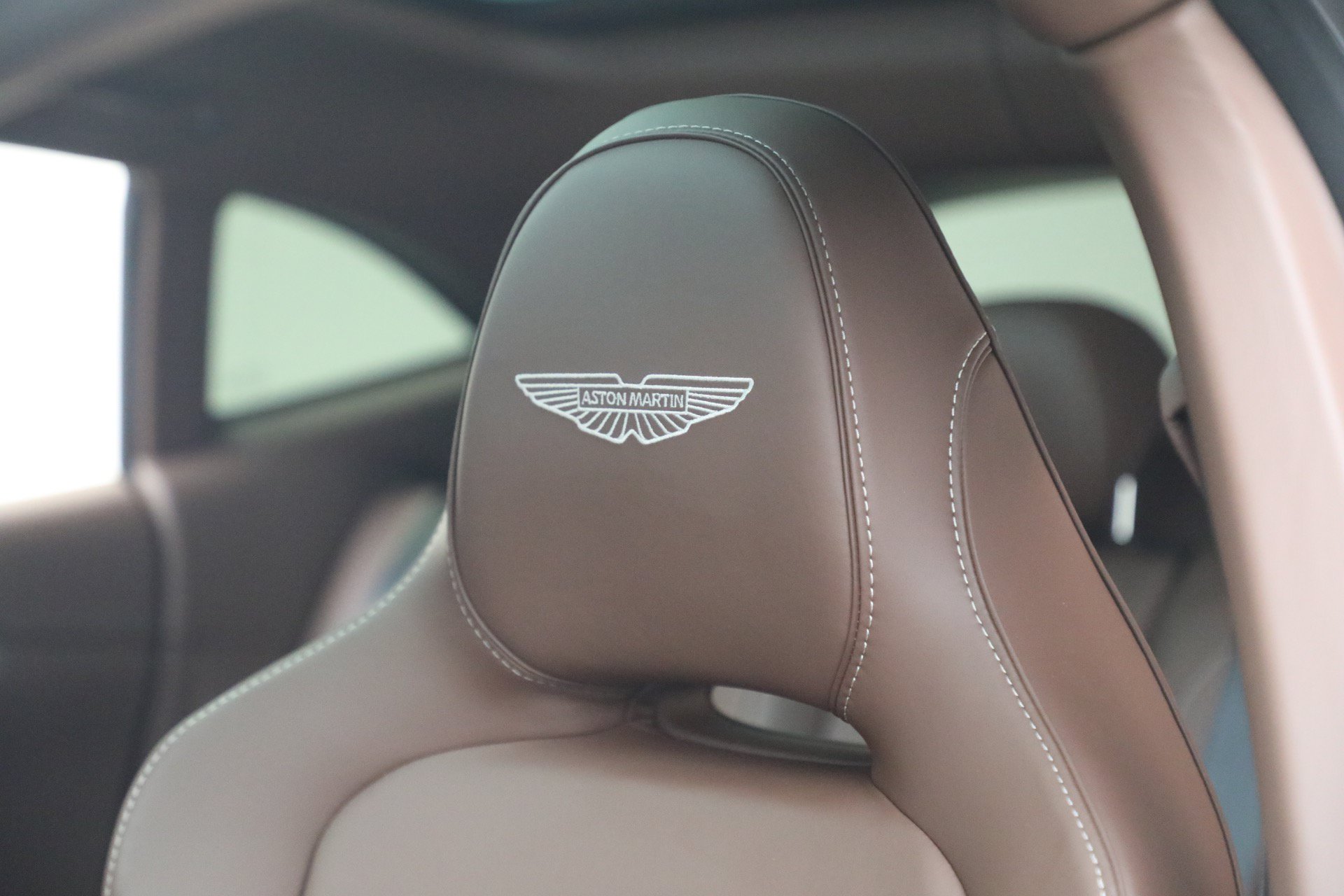 Used 2026 Aston Martin DBX 707 AWD/4WD image 31
