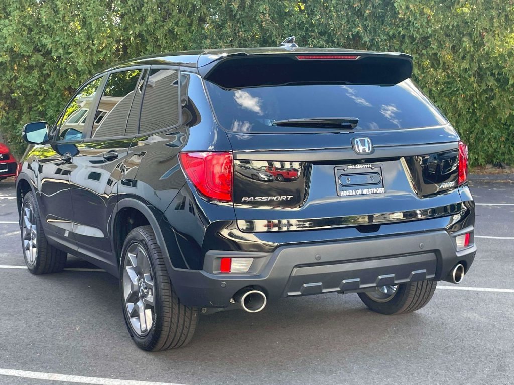 Used 2023 Honda Passport EX-L image 6