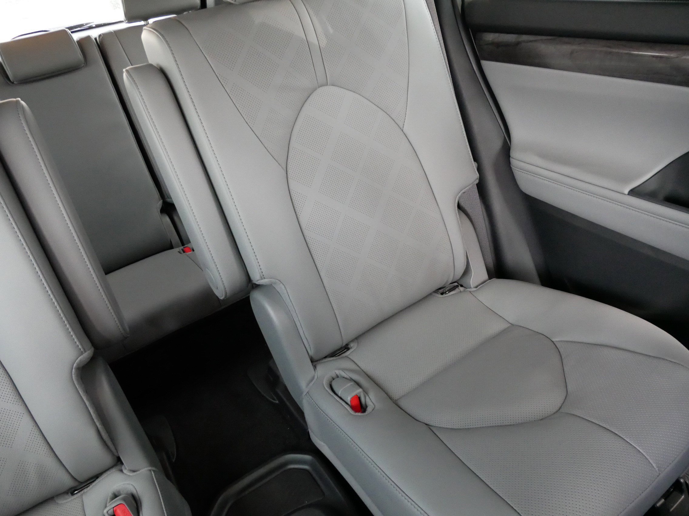 Certified 2026 Toyota Highlander Platinum AWD/4WD image 14