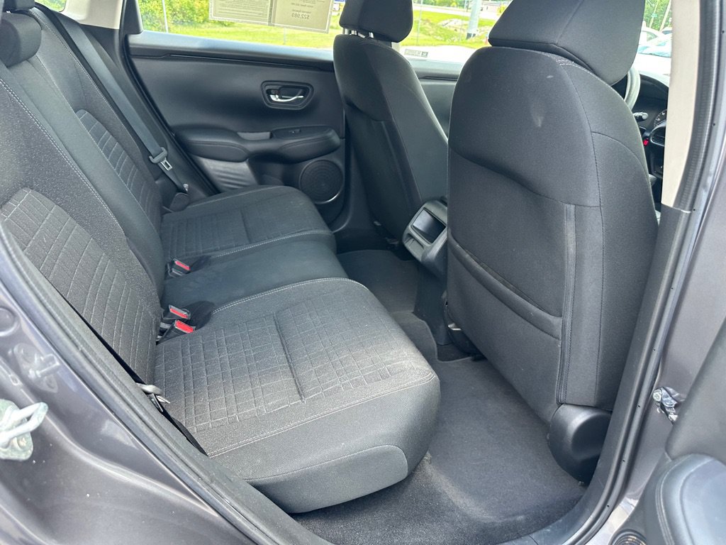 Used 2023 Honda HR-V LX image 21