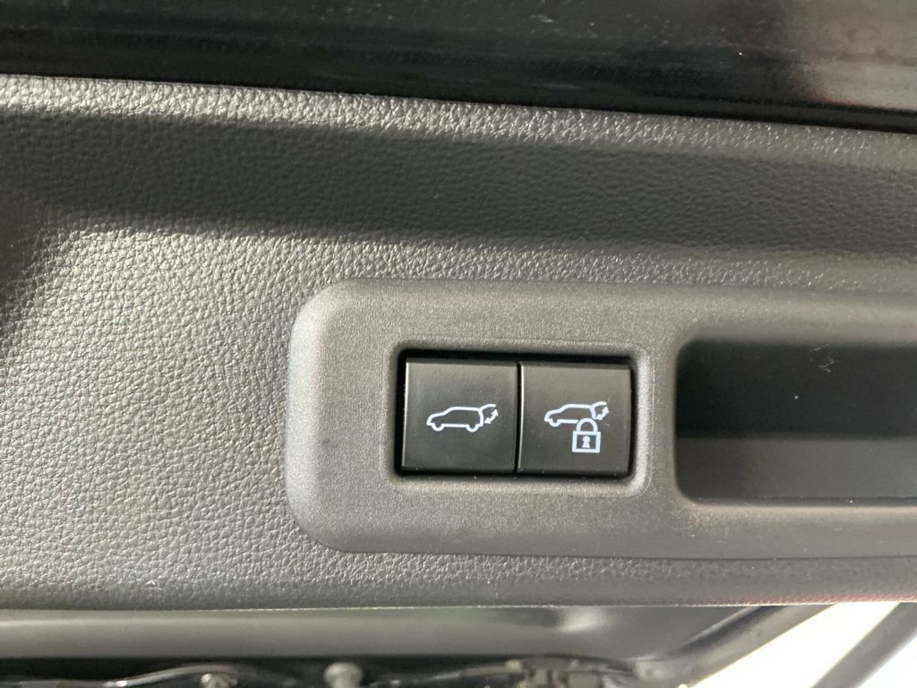 Used 2023 Toyota Sequoia Limited image 33