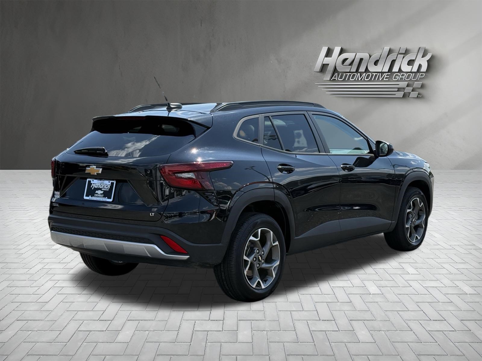 Used 2025 Chevrolet Trax LT w/ LT Convenience Package FWD image 10