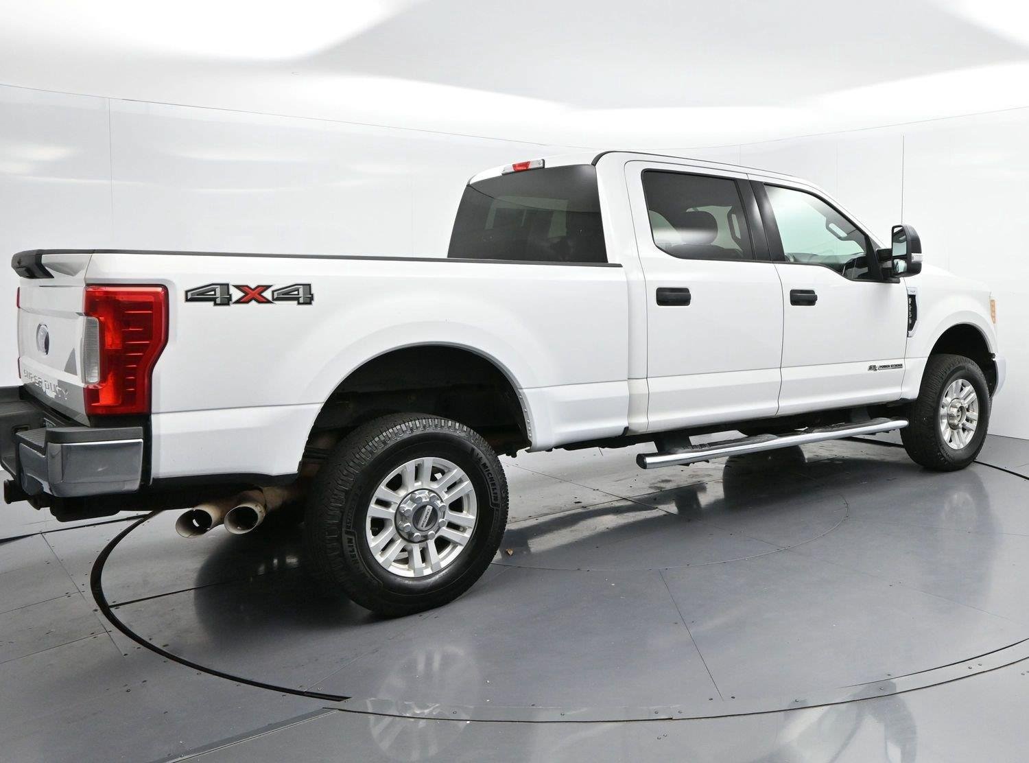 Used 2017 Ford F250 XLT AWD/4WD image 7