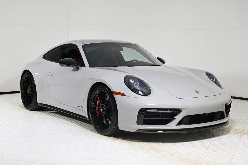 Certified 2024 Porsche 911 Carrera GTS image 9