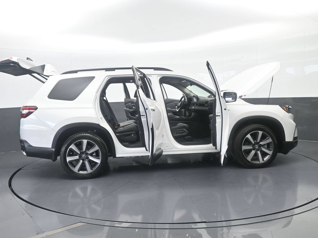 Used 2025 Honda Pilot Touring image 78