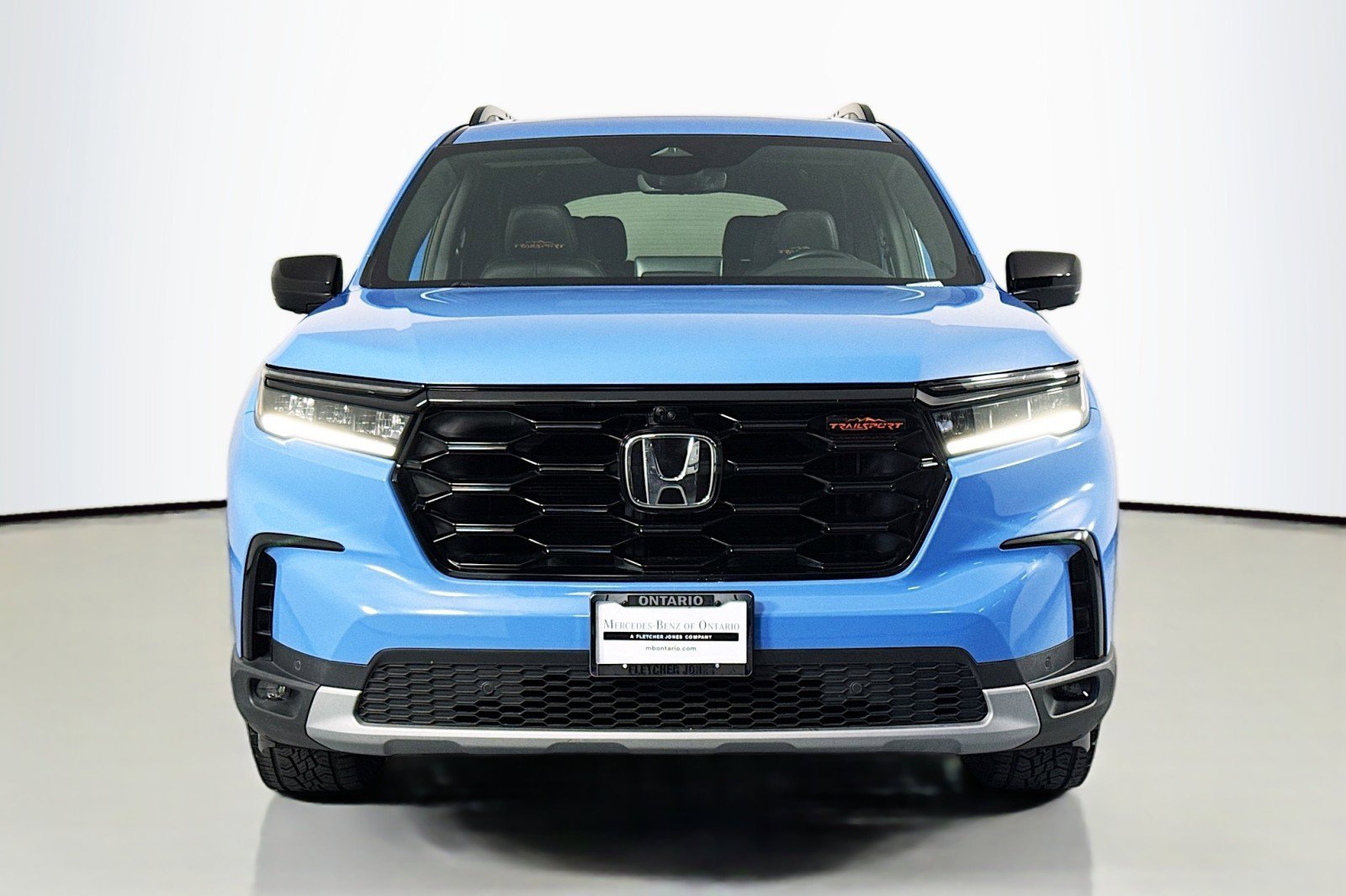 Used 2024 Honda Pilot TrailSport image 3