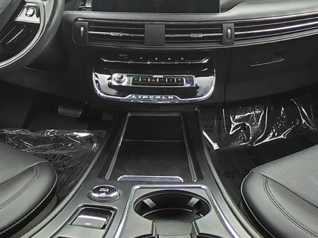 Used 2023 Lincoln Corsair Reserve w/ Equipment Group 201A AWD/4WD image 24