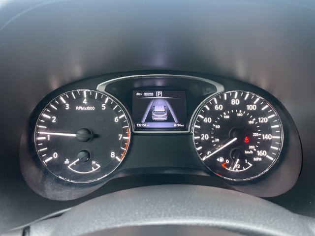 Used 2017 Nissan Pathfinder SV w/ Trailer Tow Package AWD/4WD image 9